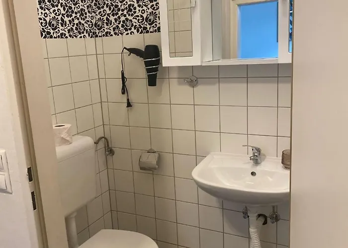 Peaceful 2br 15-min To Ottakring Station