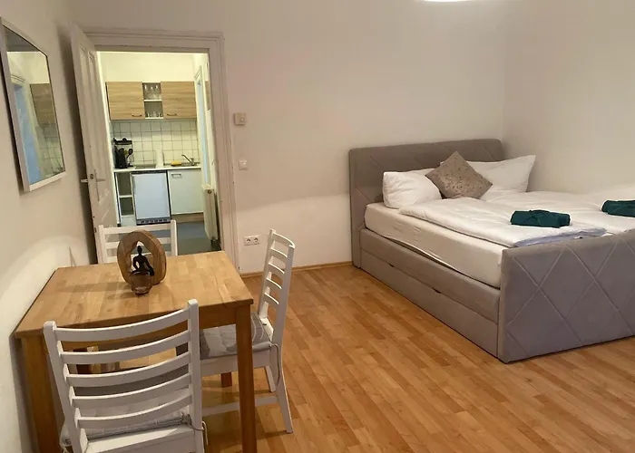 Peaceful 2br 15-min To Ottakring Station 公寓 维也纳